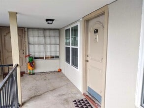 Building Photo - 910 Duncan Ln