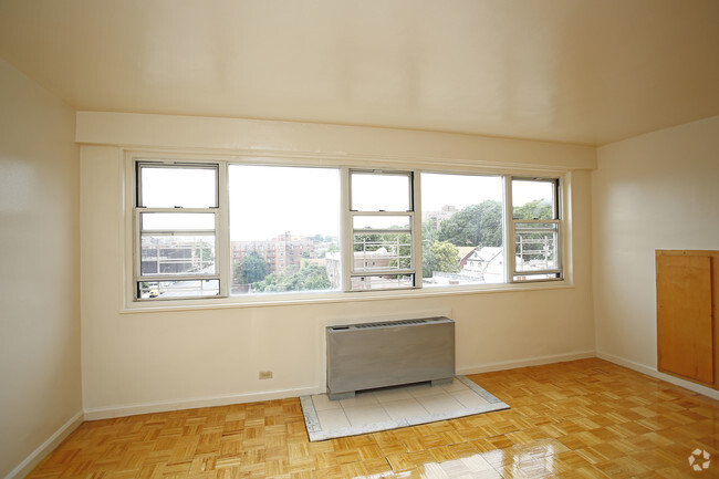 Living Room - Hillside Place