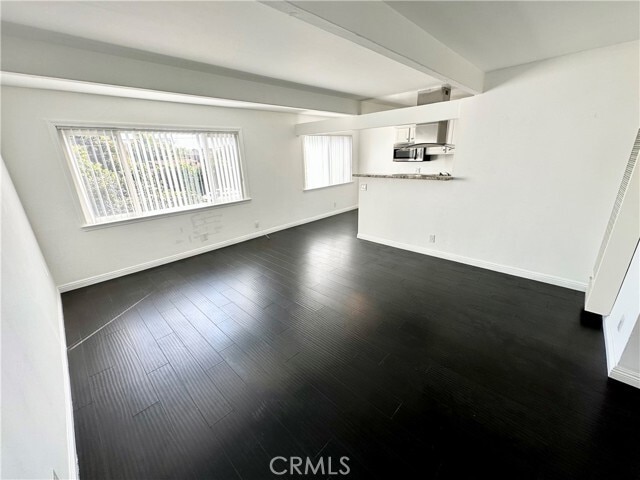 Building Photo - 129 W Canada