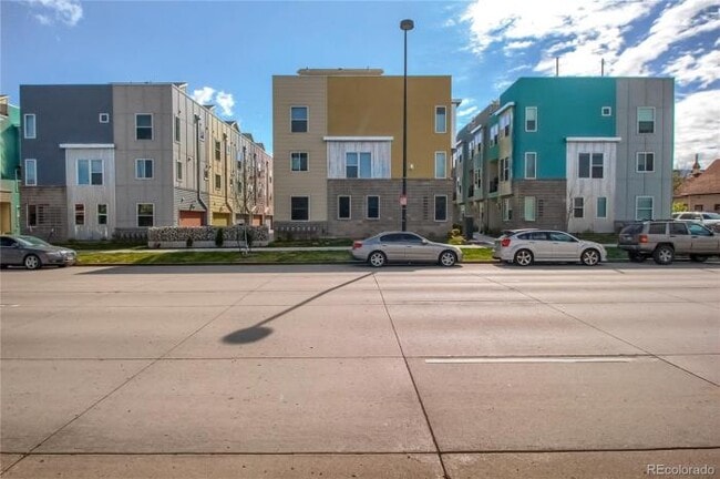 Building Photo - 2 bedroom in Denver CO 80204