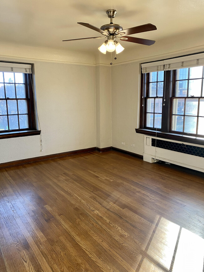 Living Room - Grosvenor Arms Apartments