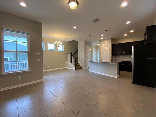 Building Photo - 1597 Castile St