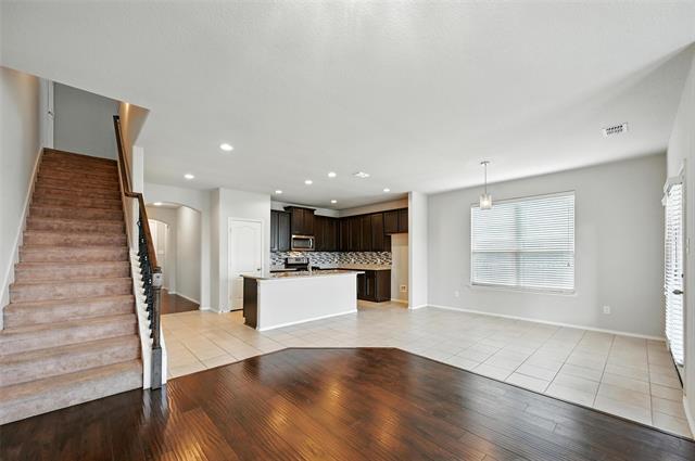 Foto del edificio - 1724 Long Meadow Rd