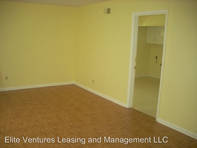 Building Photo - 2327 Burnside Dr