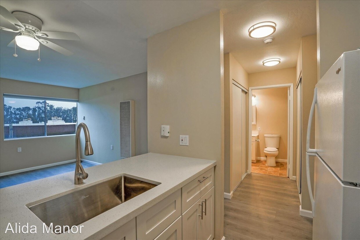 Primary Photo - 416 Alida Way