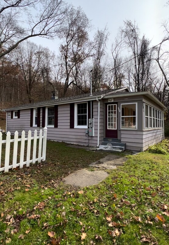 Primary Photo - 506 Stafford Rd