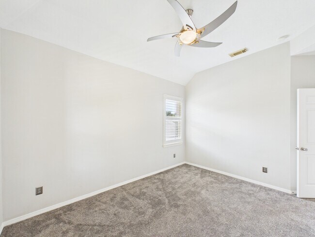 Foto del edificio - 6206 Canyon Run Ct