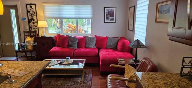 Foto del edificio - 4317 SW 62nd Ave