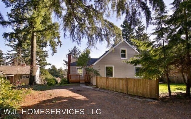 Building Photo - 5 br, 2 bath House - 13504 3rd Ave NE