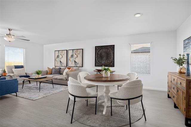 Foto del edificio - 15237 Grappling Irons Ln