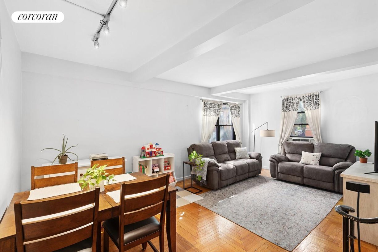 Foto principal - 77 Park Terrace E