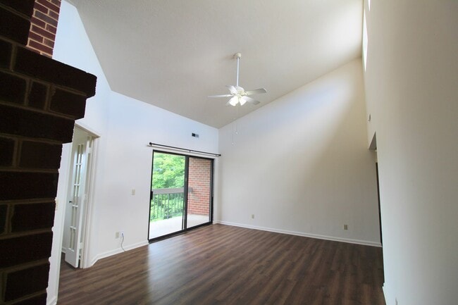 Foto del edificio - 1116-11 Blue Ridge Drive