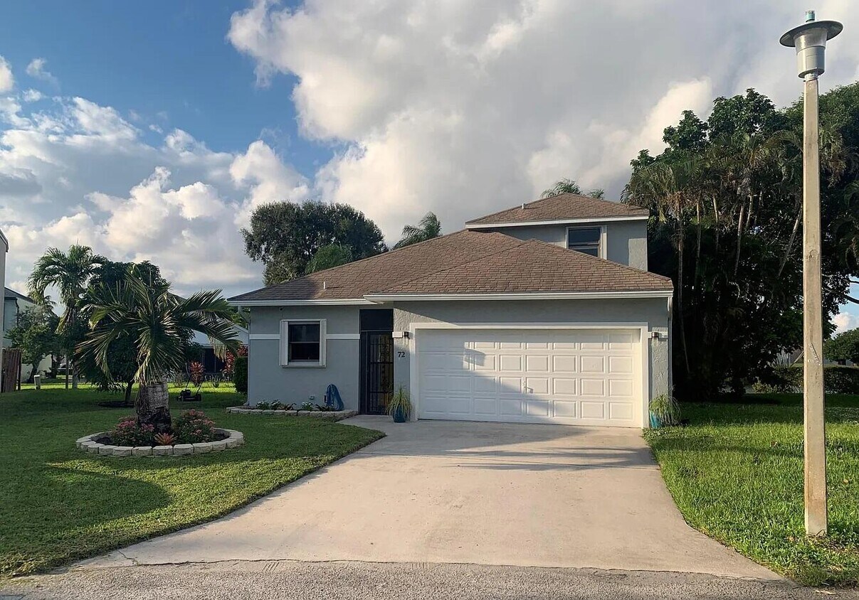 72 Rosewood Cir, Boynton Beach, FL 33436 House Rental in Boynton