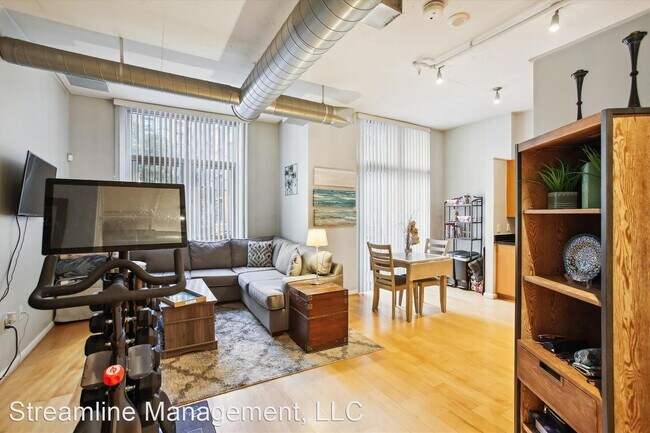Building Photo - 1 br, 1 bath House - 811 4th St NW #109