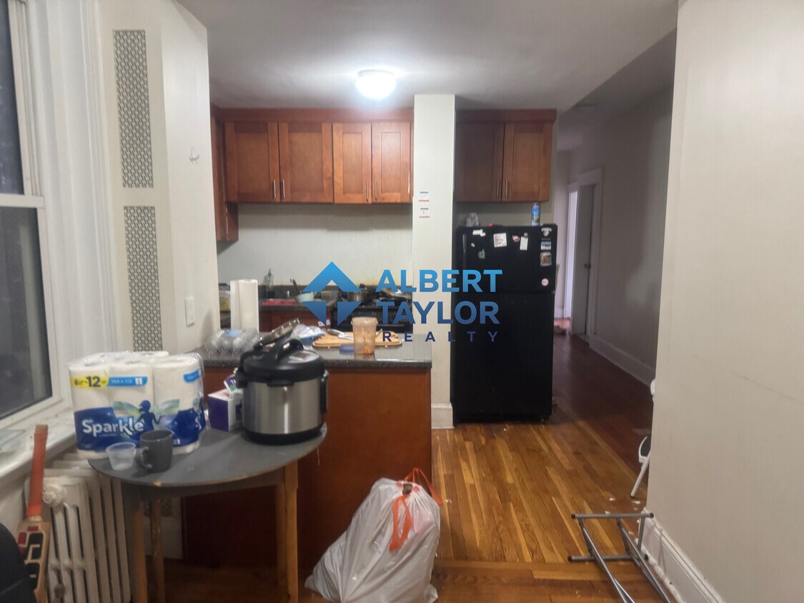 Foto principal - 1789 Beacon St