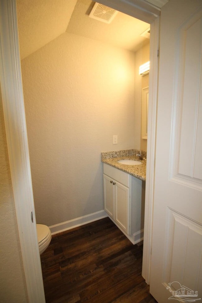 Foto del edificio - 150 S Crow Rd