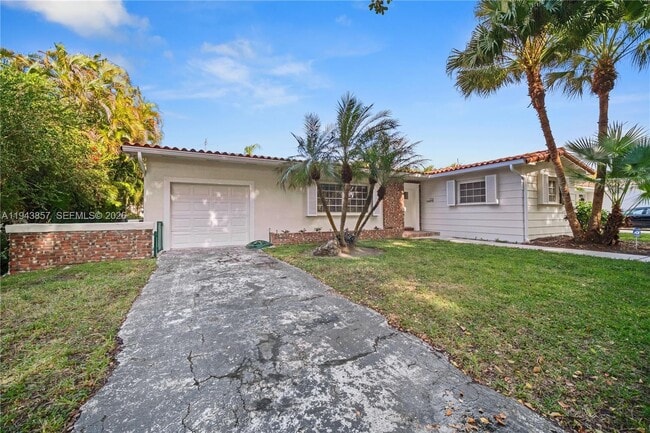 Foto del edificio - 329 Candia Ave