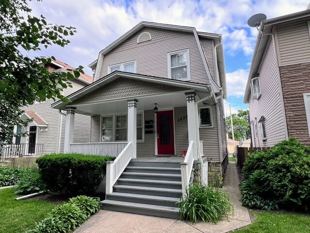 Building Photo - 5833 W Peterson Ave