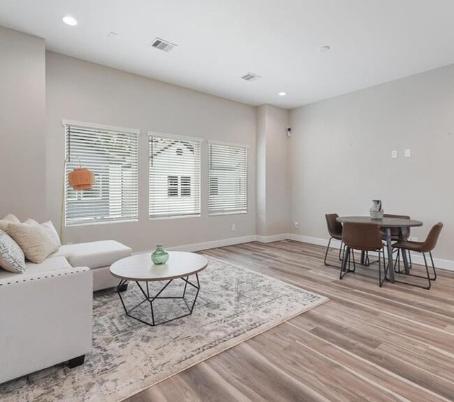 Photo - Luxury New Construction Home for Lease – E...