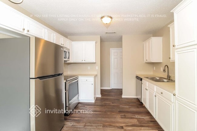 Foto del edificio - 1100 Palomino Dr