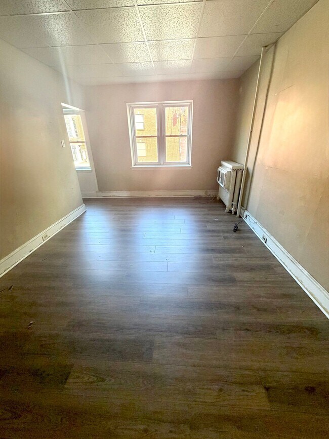 Foto del edificio - 446 N Duke St