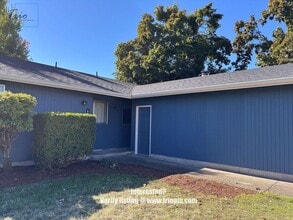 Building Photo - 414 49th State Loop