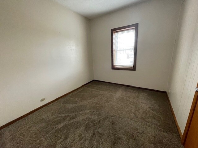 Building Photo - 115 5th Ave W