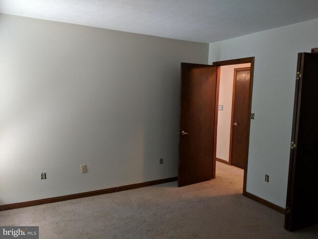 Foto del edificio - 44790 Locust Ridge Ct