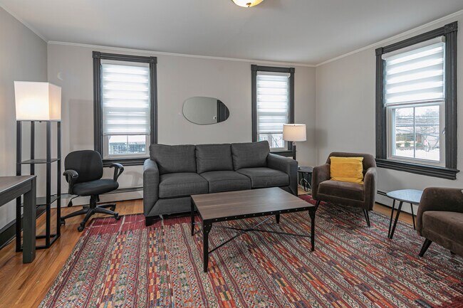 Foto del edificio - 357-359-359 Nassau St