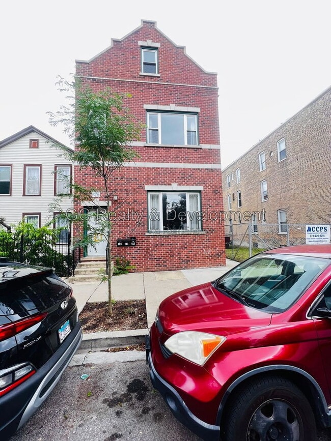 Building Photo - 1512 W 17th St