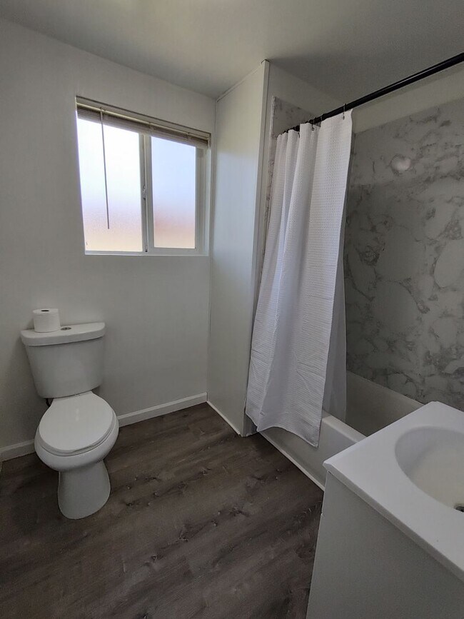 Foto del edificio - 3 Bedroom 1 Bath House