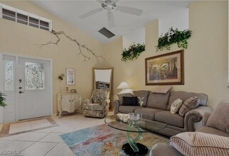 Building Photo - 17500 Plumera Ln