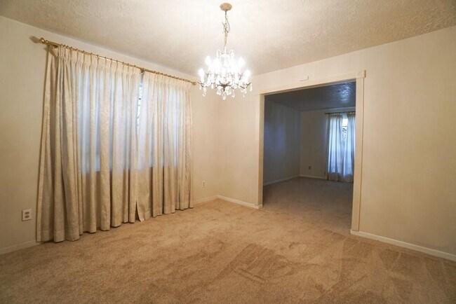 Building Photo - 7202 Seton Lake Dr