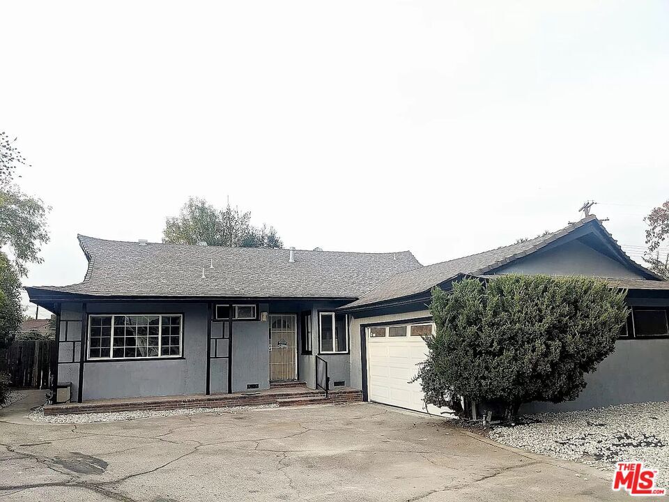 Foto principal - 14875 Novice St