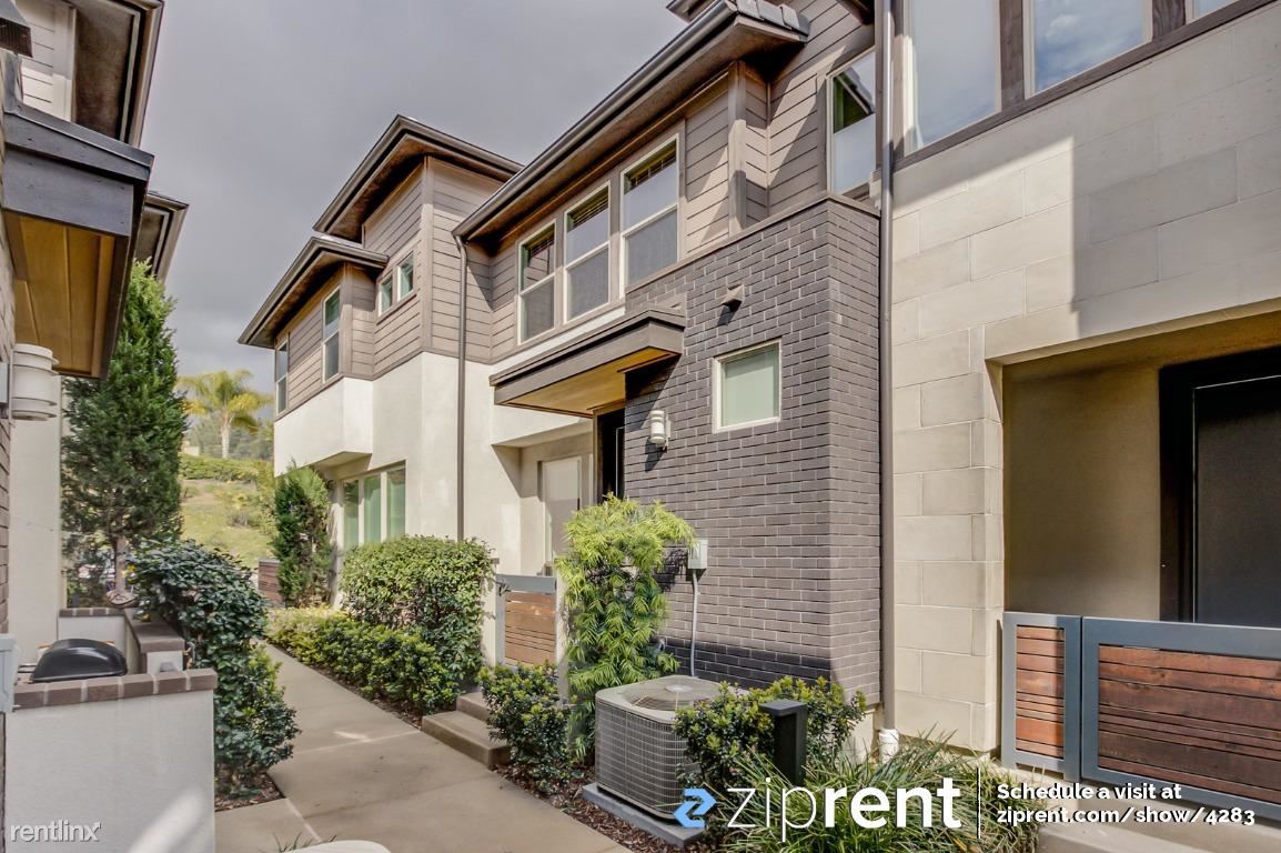 Foto principal - 3 br, 2.5 bath Townhome - 2448 Aperture Ci...