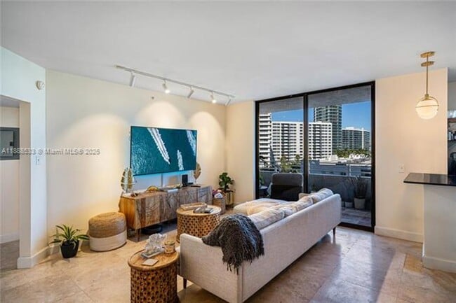 Foto del edificio - 1330 West Ave