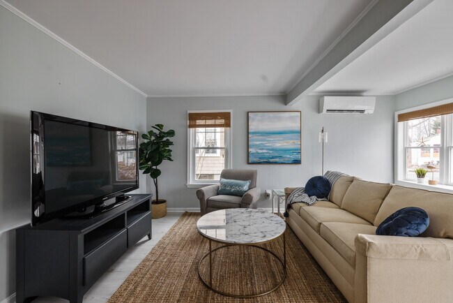 Foto del edificio - 1 Glenwood Ln