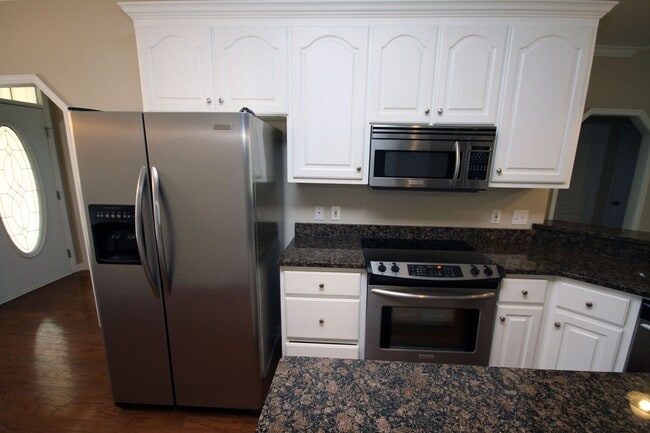 Building Photo - 344 Trent Rd