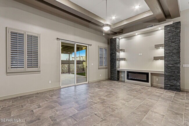 Foto del edificio - 12365 Desert Pine Ave