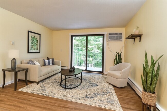 Building Photo - 915 Edgell Rd