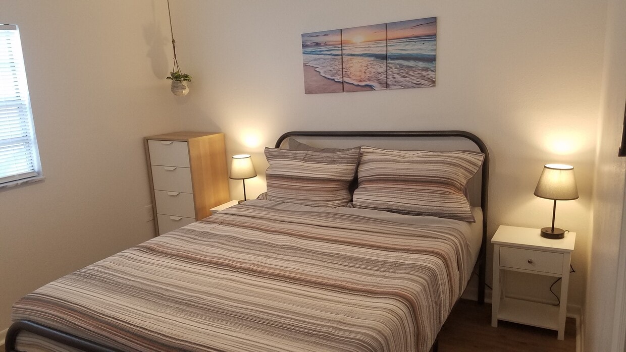 Photo - 254 40th St N (Saint Petersburg, FL)
