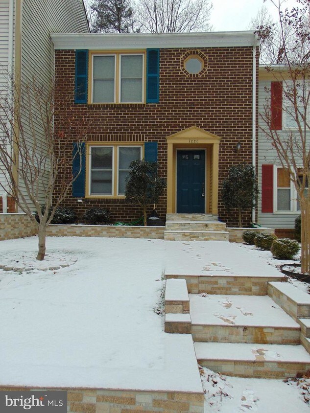 Primary Photo - 7220 Kousa Ln