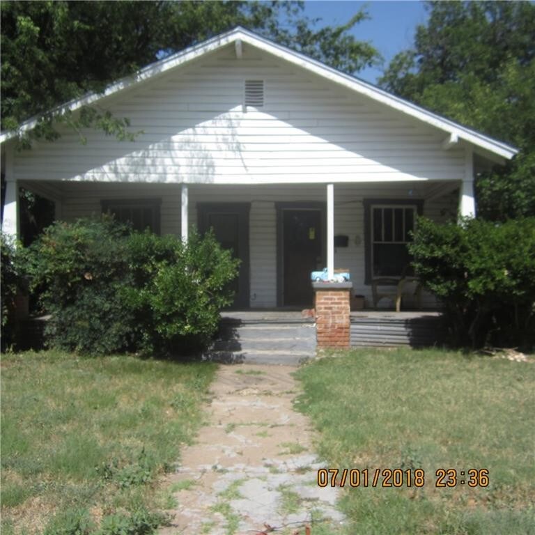 Primary Photo - 726 Vine St