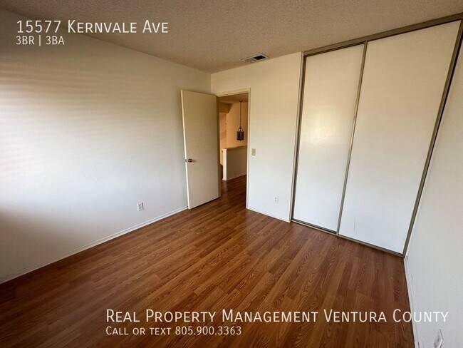 Building Photo - Lovely 3 Bedroom Home in Great Location