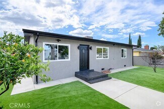 Building Photo - 13950 Stagg St