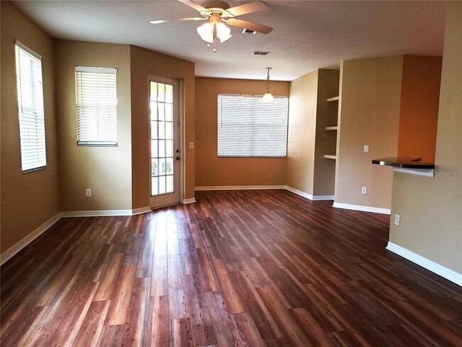 Foto del edificio - 3658 Oakdale Cir