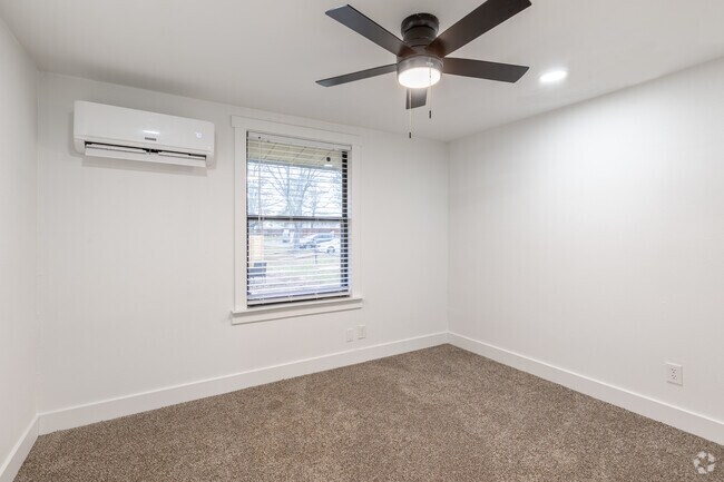 1BR, 1BA - 576SF - Bedroom - Flats at 2875