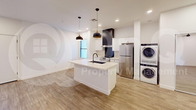 Foto del edificio - 719 W Missouri Ave