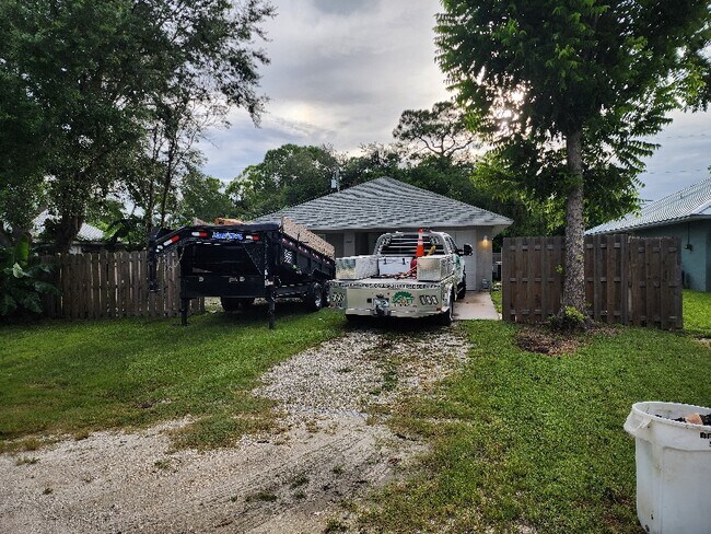 Foto del edificio - 2225 86th Ct