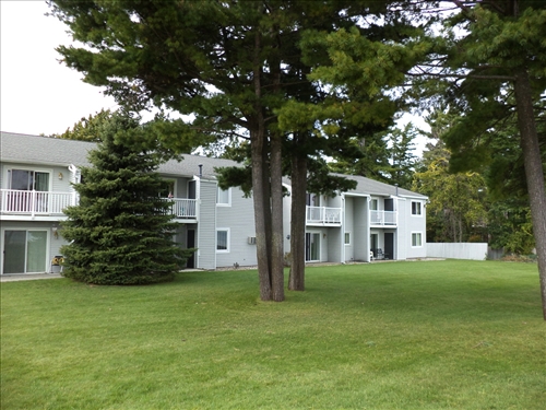 Primary Photo - Huron Beach Apartments